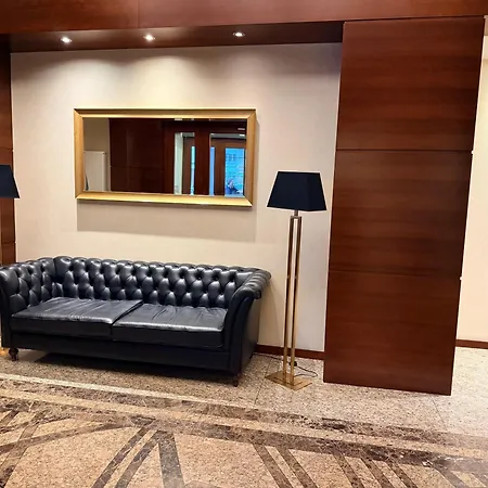 Apartment W Samym Centrum Z Parkingiem, Bagno 2 By Ohmyhome *