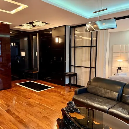 W Samym Centrum Z Parkingiem, Bagno 2 By Ohmyhome Apartment Warsaw