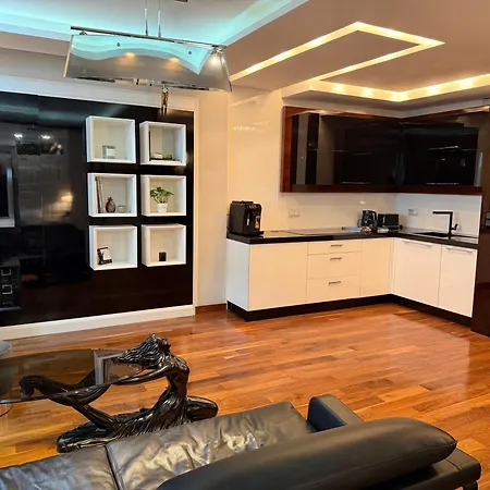 W Samym Centrum Z Parkingiem, Bagno 2 By Ohmyhome * Warsaw