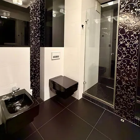 W Samym Centrum Z Parkingiem, Bagno 2 By Ohmyhome